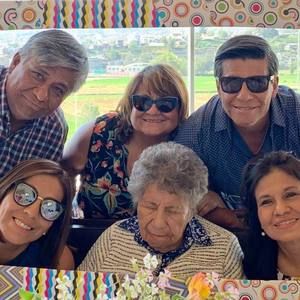 Meet your Posher, Esperanza